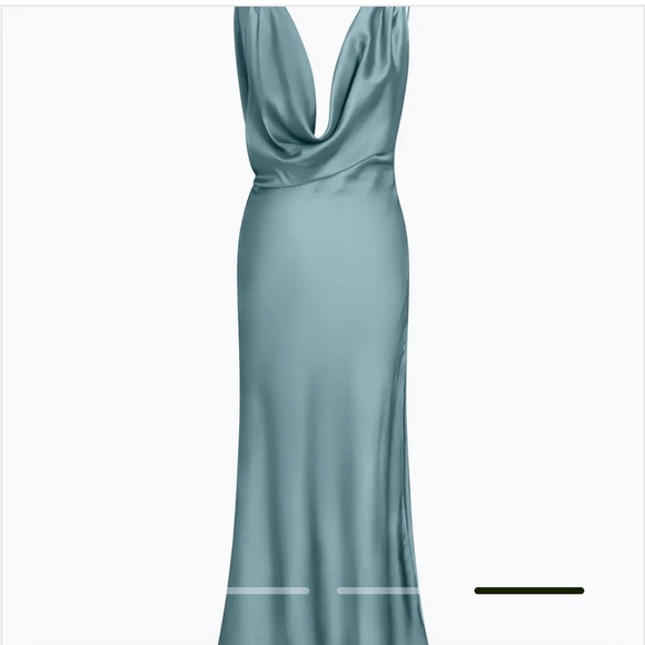 Commense Dress - Picture 3 of 3